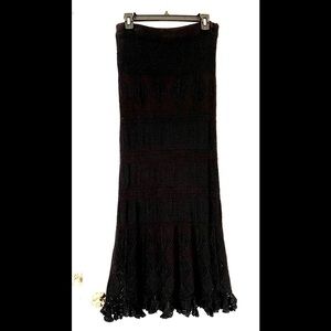 Beautiful Linea Domani Black Crocheted Skirt